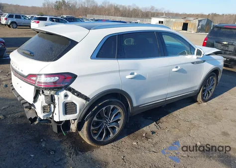 2022 Lincoln Nautilus Reserve z USA, uszkodzony, nr VIN 2LMPJ8K98NBL23191